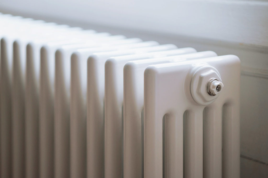 Heizung gluckert und pfeift Was ist zu tun? Ursachen